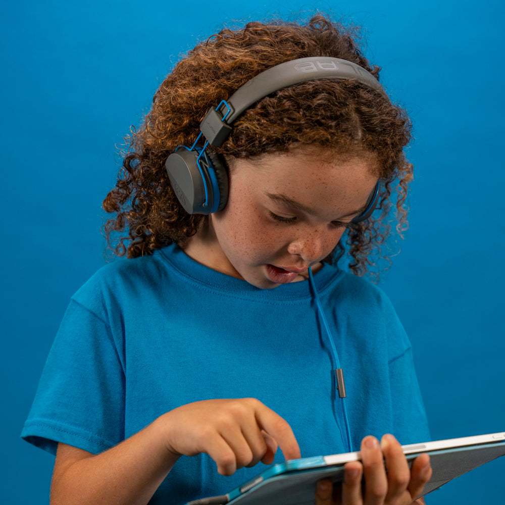 אוזניות לילדים JLab JBuddies Studio חוטיות